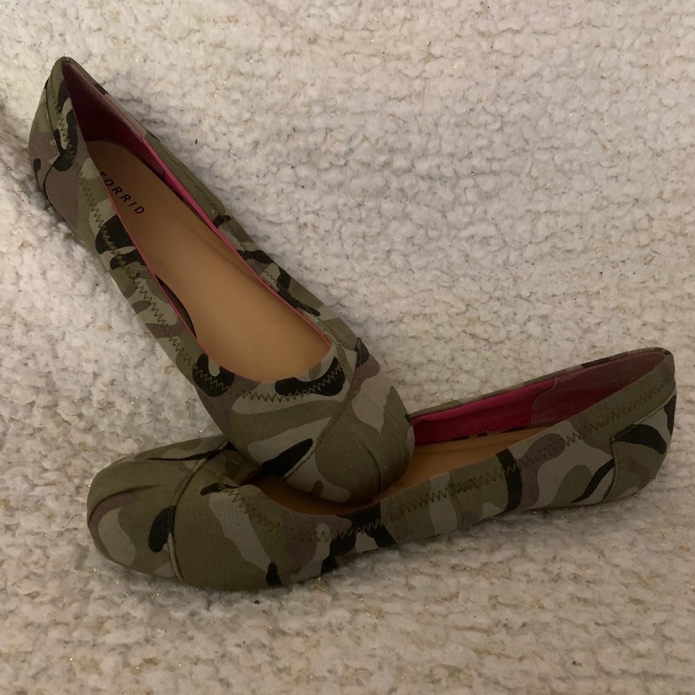 Camo flats